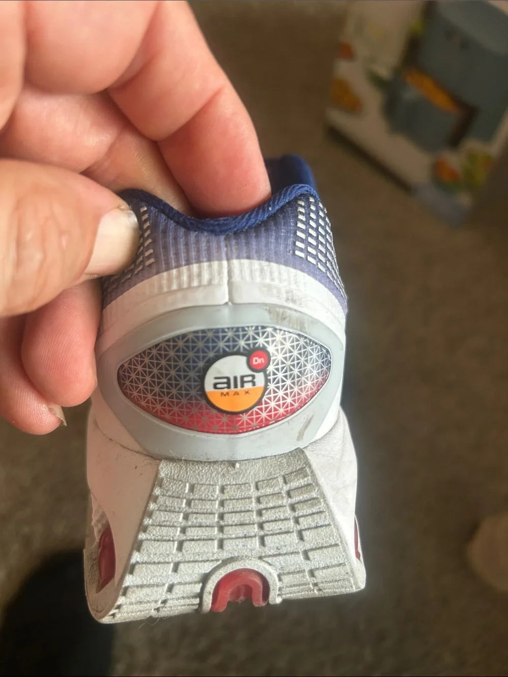 Nike Kids Navy, White and Red Gradient Sneakers